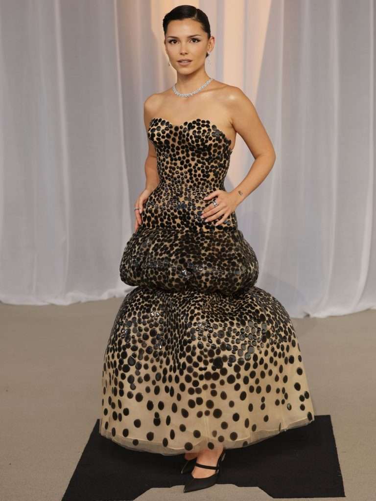 Inde Navarrette in Schiaparelli